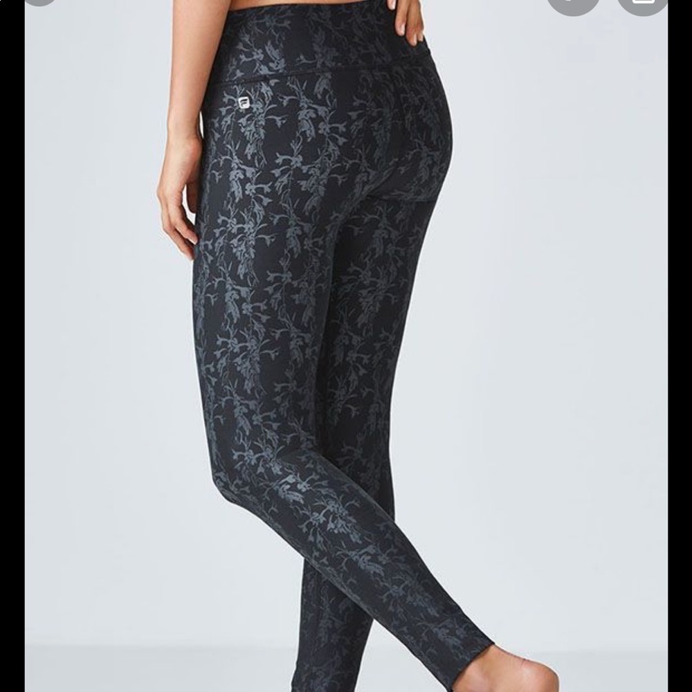 Fabletics Salar Leggings. Size XSmall. Floral Print. Excellent Condition.